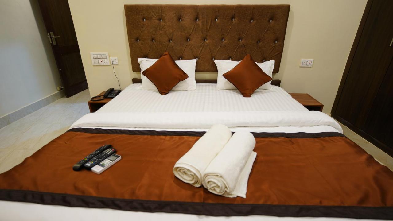 New Hotel Suhail Hyderabad Exterior photo