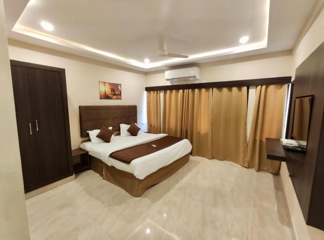 New Hotel Suhail Hyderabad Exterior photo